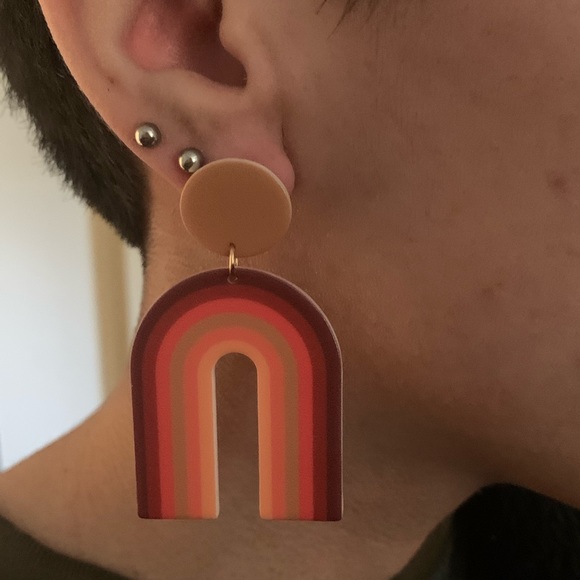 Earrings - Picture 4 of 6